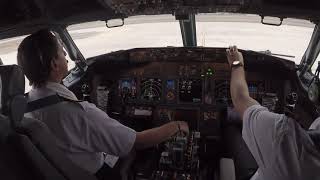 Boeing 737-800 Accensione Motori e decollo. Boing 737 Take Off from Cockpit