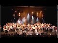 Final de l' Olympia d' André ROQUES avec tous les Artistes " Chantons dans nos Pyrénées