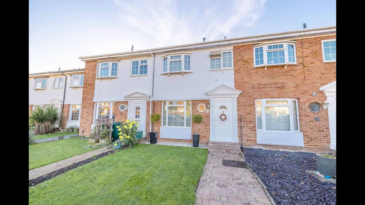 Garrick Close StainesUponThames YouTube