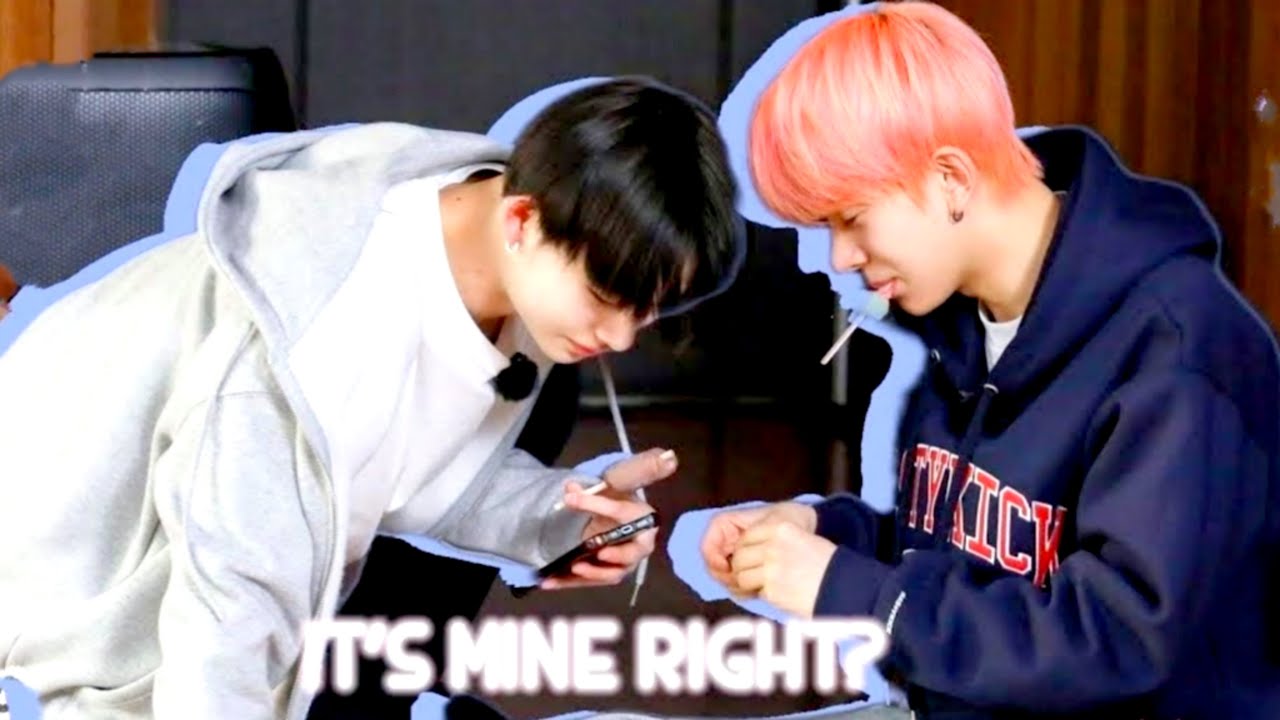 maknae and the fake maknae being playmates