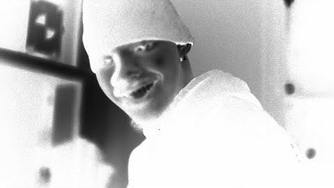 Paralysé - BabyPicassO! (Official music video) [prod. Jungknecht]