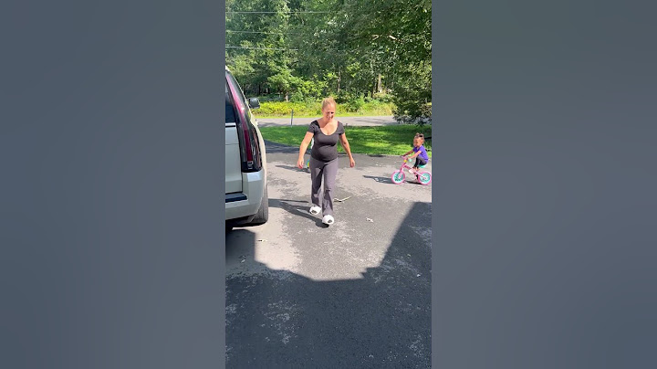 Hilarious Fake snake Prank on Mom!🐍😂 #shorts