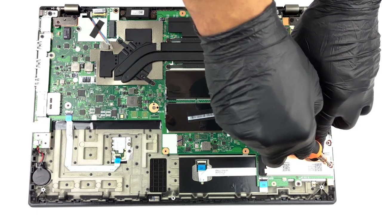 🛠️ How to open Lenovo ThinkPad P15v Gen 3 - disassembly and