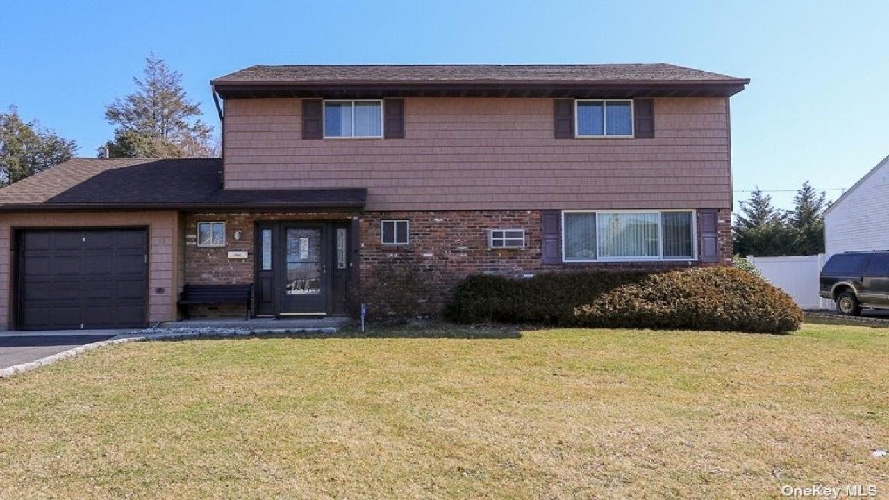 19 Jonquill Lane, Kings Park, NY Presented by Marie Catanzano. YouTube
