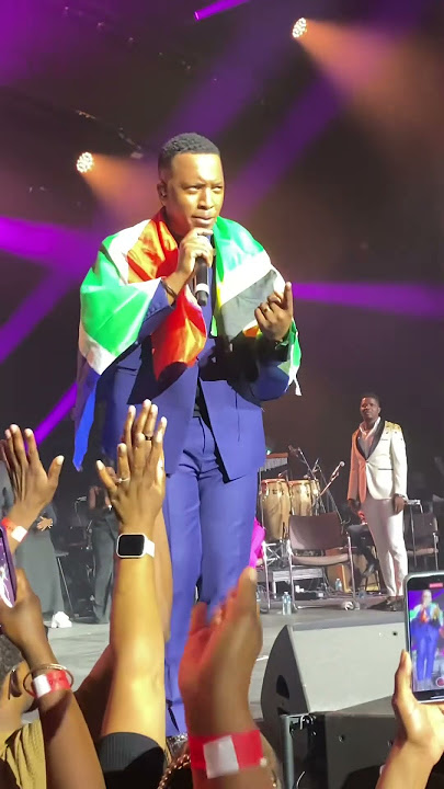 DUMI MKOKSTAD | SPIRIT OF PRAISE | JEHOVAH RE TSEPILE | LIVE AT UK |