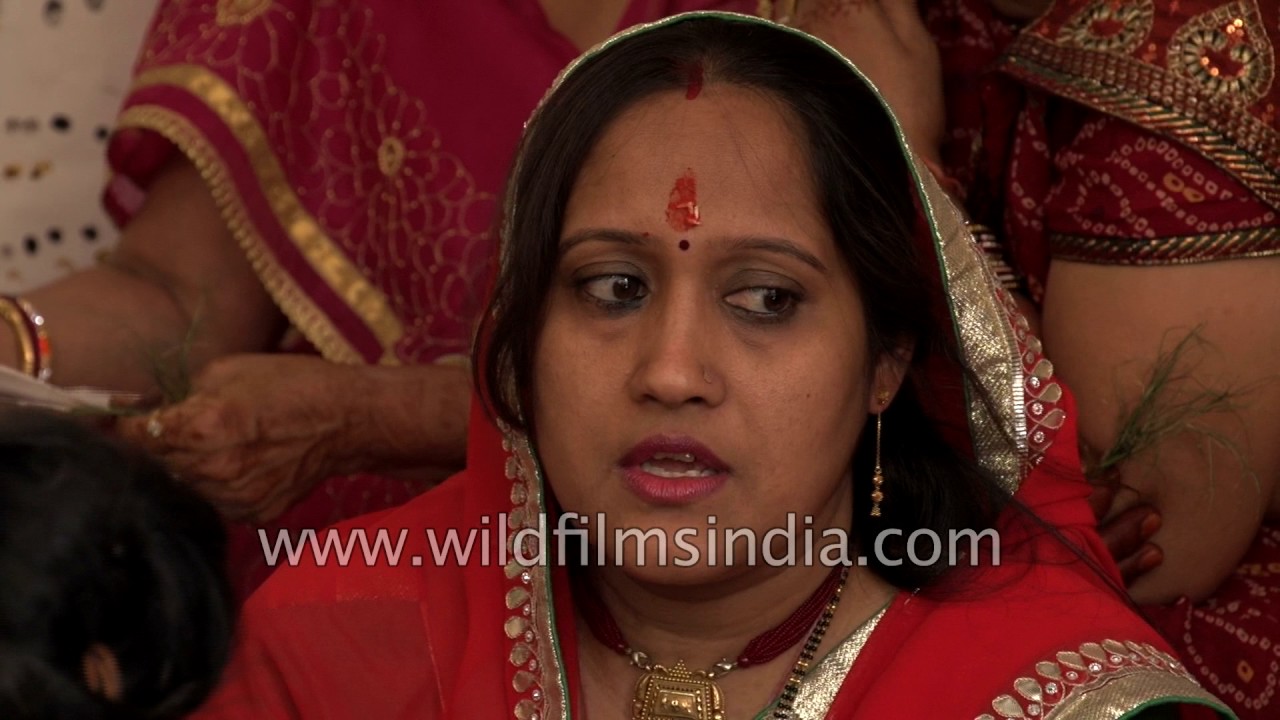 clips for crocs Gangaur Festival - colourful Rajasthani pageant