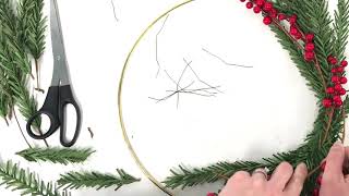 DIY Holiday Ring Wreath