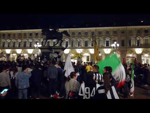 Il settimo scudetto della Juve nella notte di piazza San Carlo