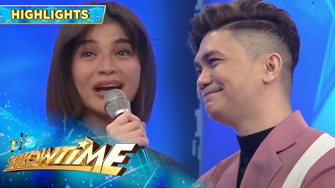 Vhong receives a message from Anne | It's Showtime - YouTube