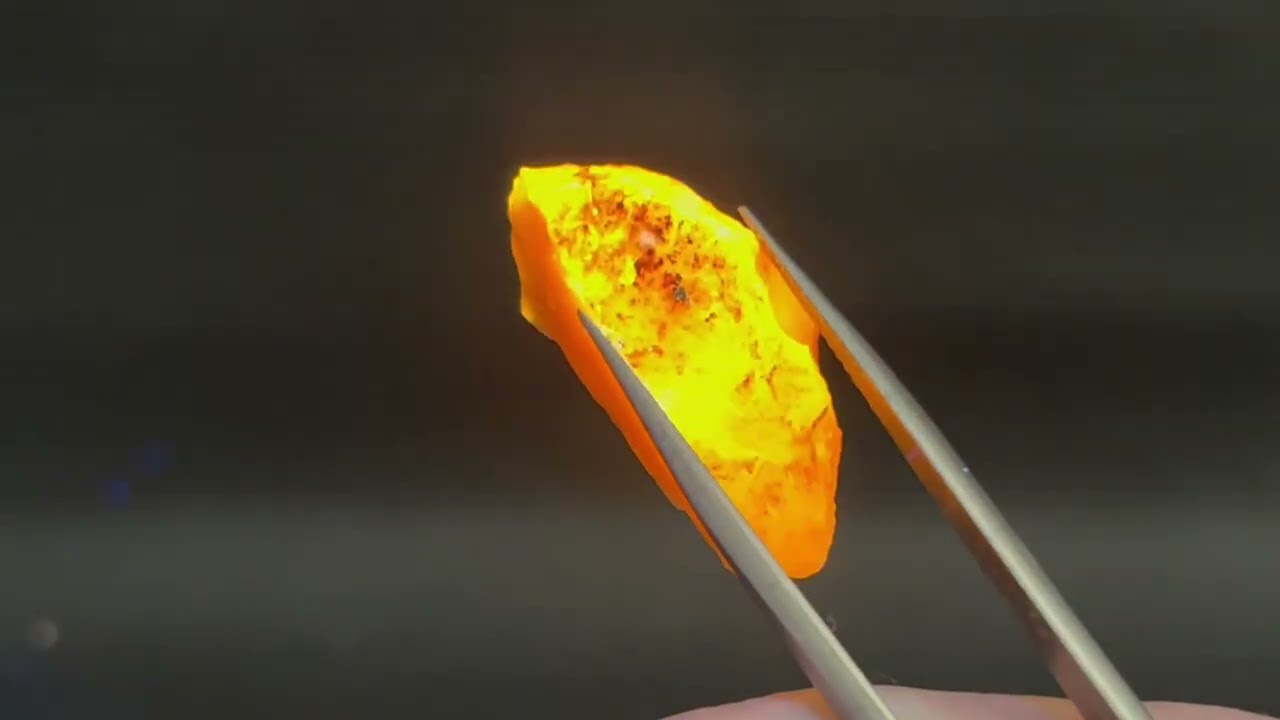 Hokkaidoite北海道然別湖産蛍光オパール原石 3.0g - パーフェクト