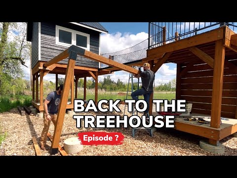 I'm Still Working On The Treehouse || Backyard Treehouse