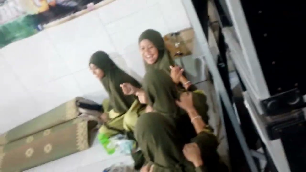 SAMPAI DI AULA MASJID KUMPUL BERSAMA SANTRI DAN USTAZAH @sitamulyodailyvlog || MAIN GAME !!