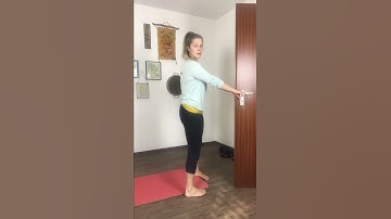 Deep squat with internal rotation