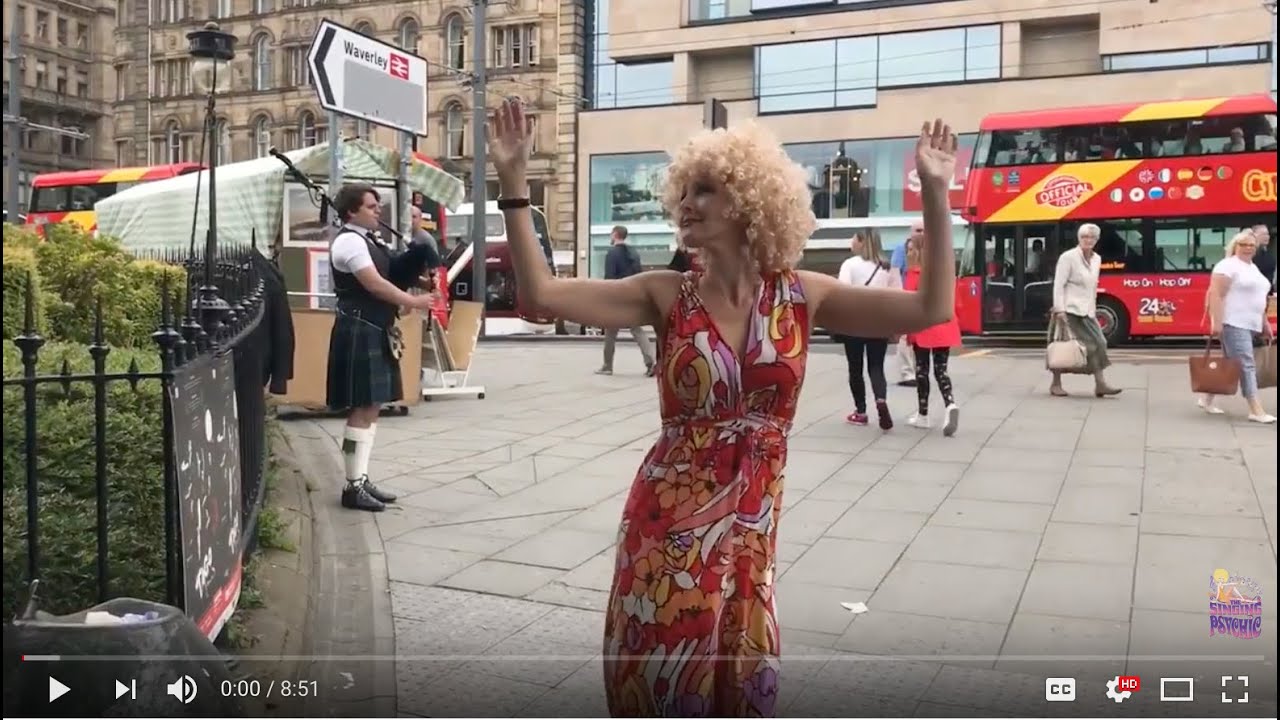 Singing Psychic gives The Scotsman a chart topping Edinburgh history lesson