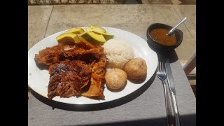 Sobrebarriga a la plancha bañada en salsa de perejil