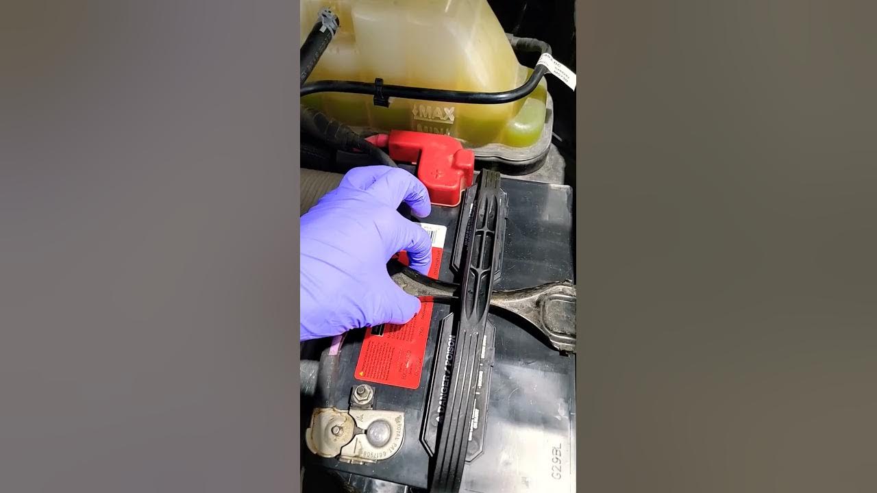 Ford Superduty Do You GREASE Your Batteries shorts fyp broken ford-superduty-do-you-grease-your-batteries-shorts-fyp-broken