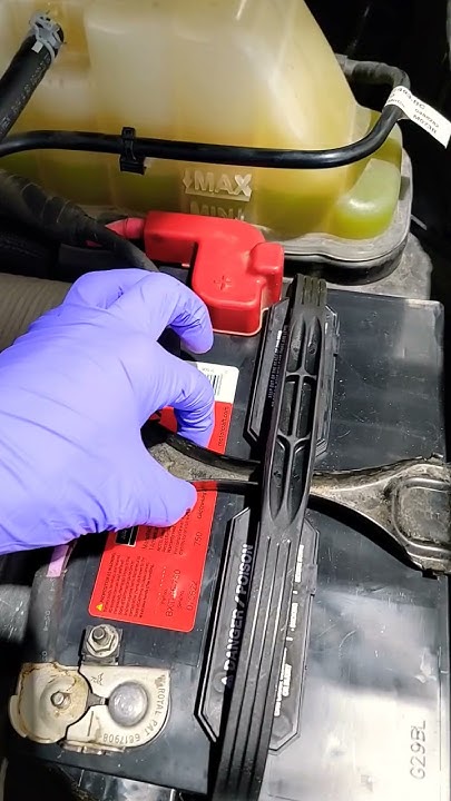 Ford Superduty Do You GREASE Your Batteries shorts fyp broken ford-superduty-do-you-grease-your-batteries-shorts-fyp-broken
