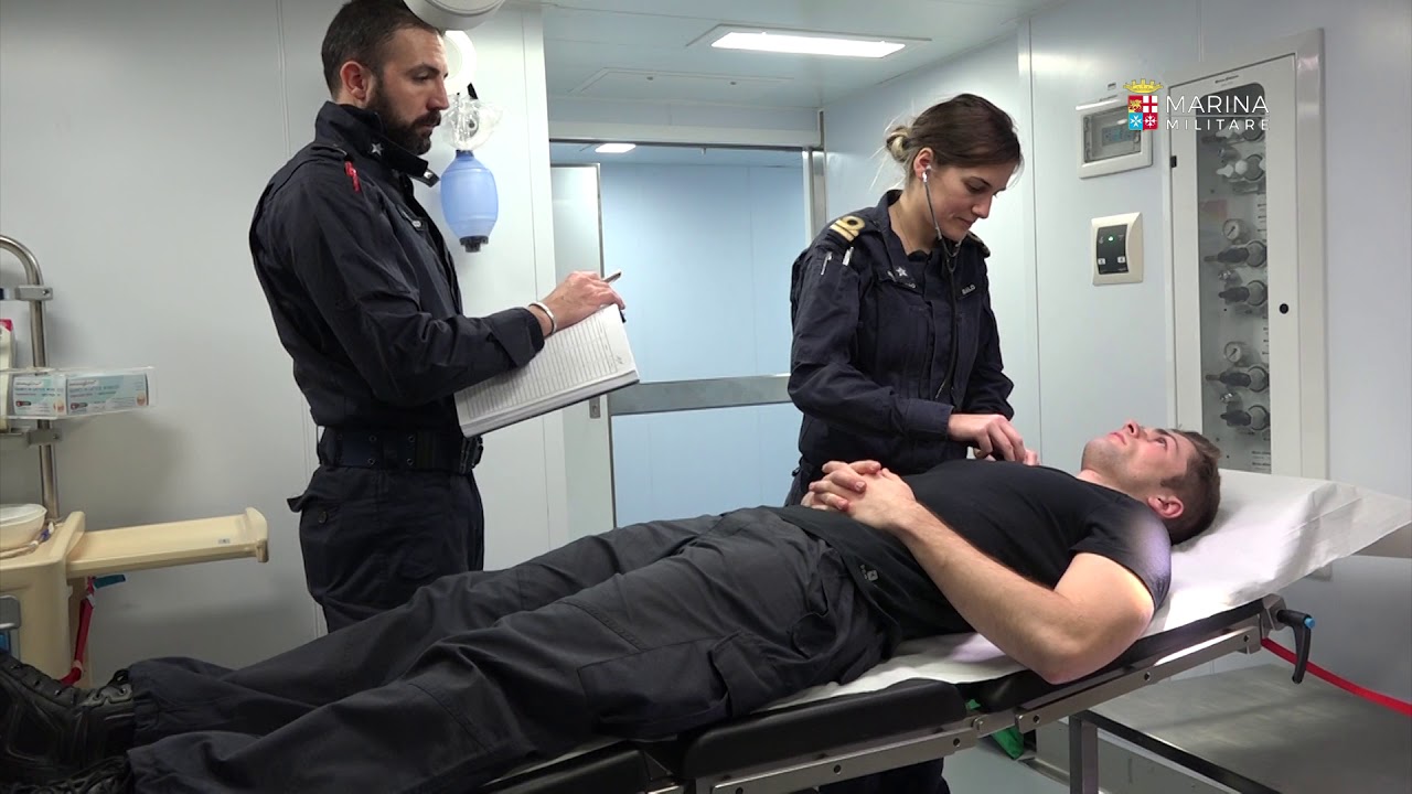Marinai professionisti, la vita di bordo sulle navi militari italiane YouTube Marinai professionisti, la vita di bordo sulle navi militari italiane YouTube