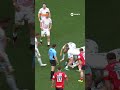 When box kicking goes wrong!