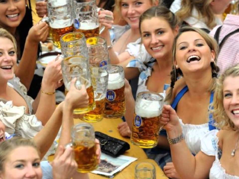 Oktoberfest po Ślasku cz.1 - Śląskie Szlagry ; Mix ``Trzech Kumplików``,`` Elżbietka`` i inne ...