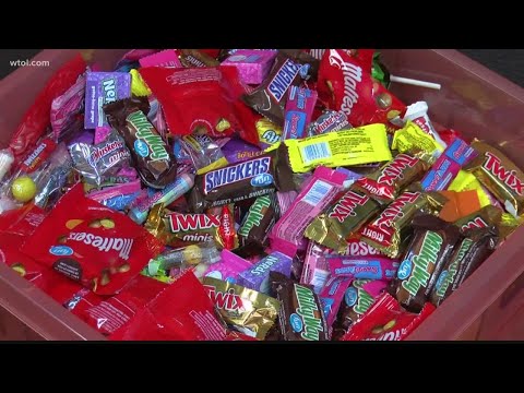 Ohio dentist paying cash for kids' Halloween candy