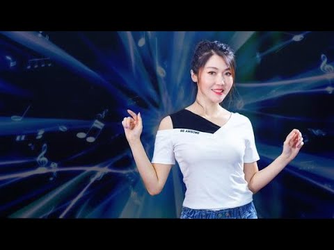 靓声 一曲伤感情歌《离别两依依》 深情演唱 流露出心中的不舍