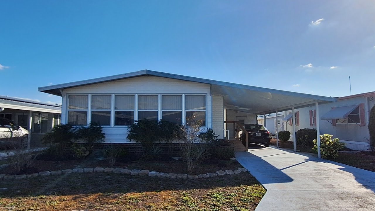 Se Vende Mobile Home de 2 Dormitorios 2 Baños en Winter Haven, Florida 33880