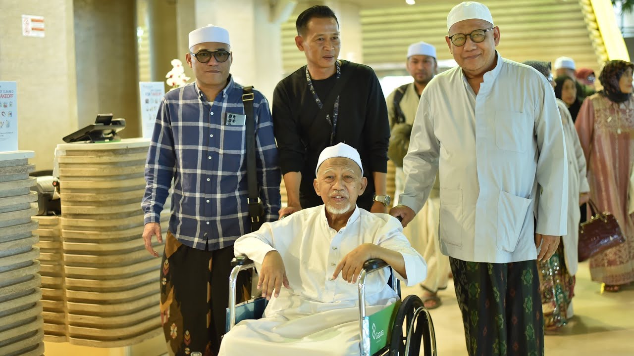 pemberangkatan jamaah haji keluarga besar pondok pesantren Daarut Tauhid Kedungsari Purworejo