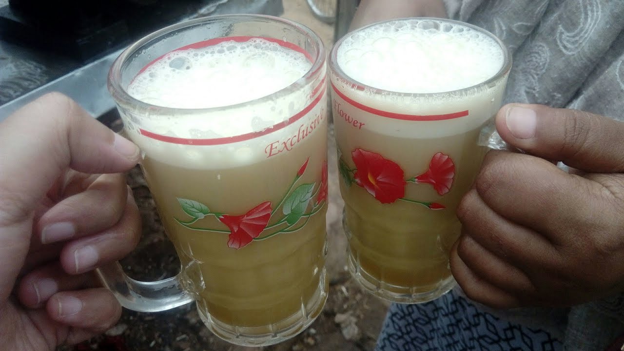 #TheCrayFish #StreetFoodBangladesh Street side Sugarcane Juice (Akher ...