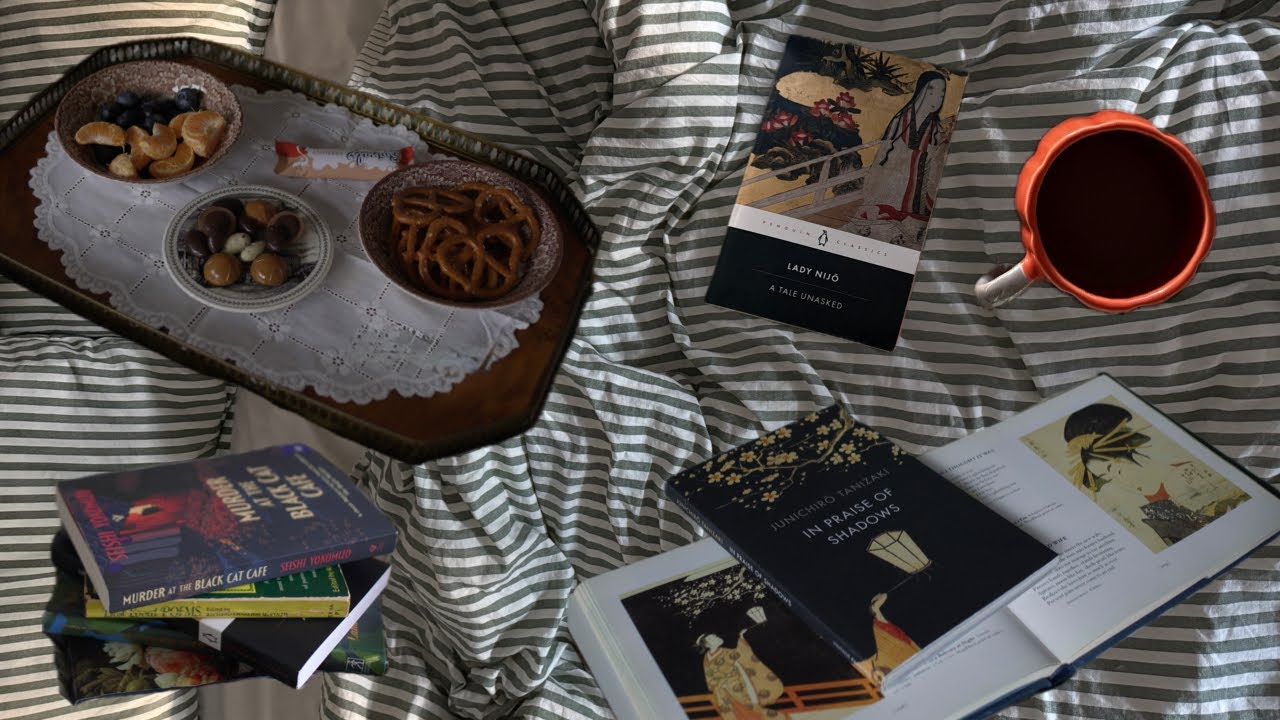 A cosy day in bed with beautiful books / Making tiramisu
