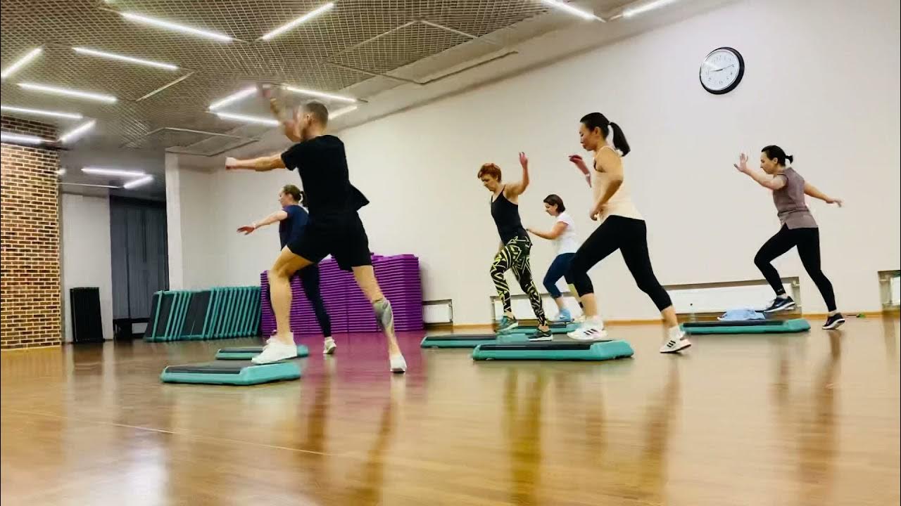 Тэп ап степ аэробика. Степ аэробика степ бейсик. Чаусов евгений степ аэробика. Step power что это такое в фитнесе. Джин миллер степ аэробика.