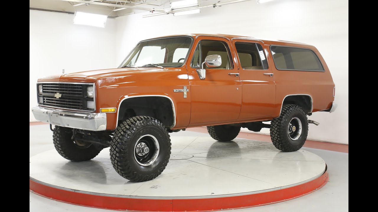 Suburban chevrolet 1983