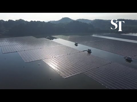 Features of the Sembcorp Tengeh Floating Solar Farm