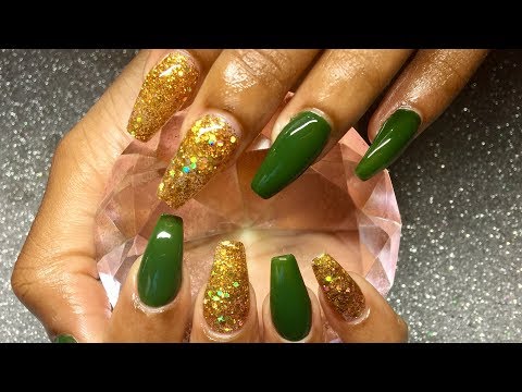 How To Acrylic Nails Gold Glitter And Green Gel Polish Simple And Classy Youtube