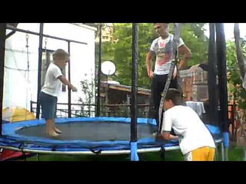 Video: Poletni Olimpijski športi: Skakanje S Trampolinom