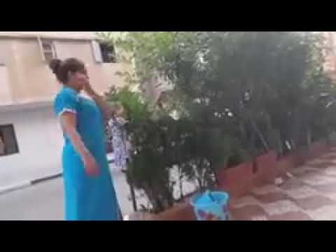 شوهة ديال 2020 راجل شادينو كيكافات على مرا فزنقة حشومة لا حولا و لا قوة الا بالله 