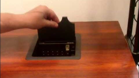 Retractor From Extron