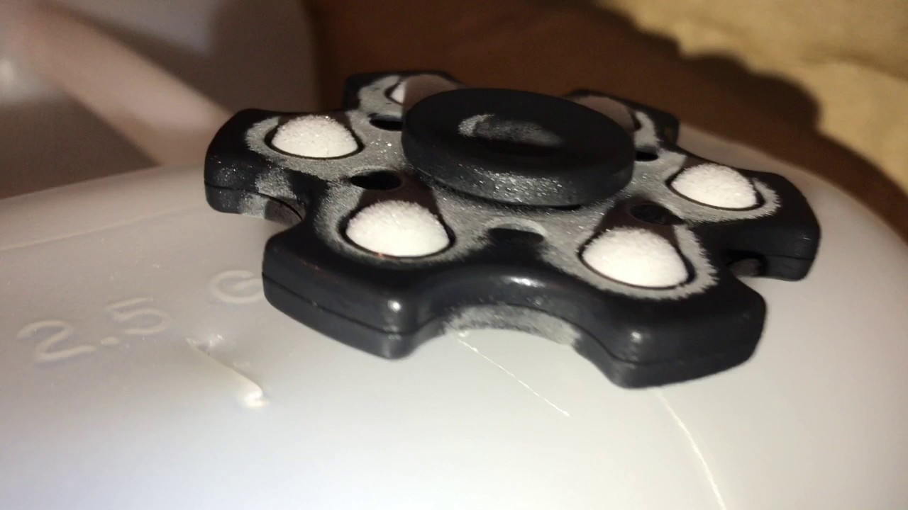 frozen fidget