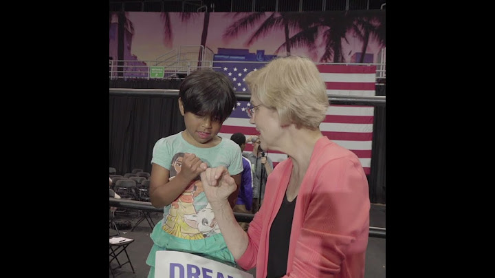 Little Girl Tells Elizabeth Warren: "Dream Big, Fight Hard" | Miami, Florida