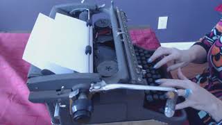 Typing On An Antique Underwood Manual Typewriter screenshot 2