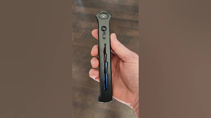 WHAT THE!? The Paragon Estiletto "Bolt" MEGA OTF Switchblade! #shorts