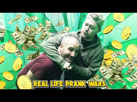 little-club-prank-wars---dmax-vs-sharklings---💰-lottery-winner-💰-vlog