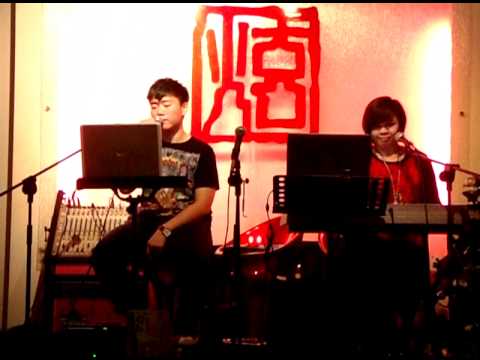广岛之恋 by Shareen Ng and Georgen Thye