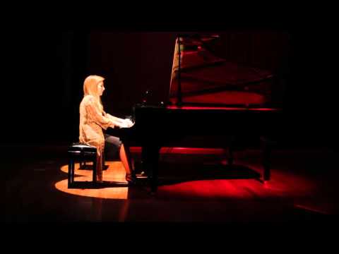 Yıldız Çiçek Sivri plays J. S. Bach Toccata and Fugue in g minor