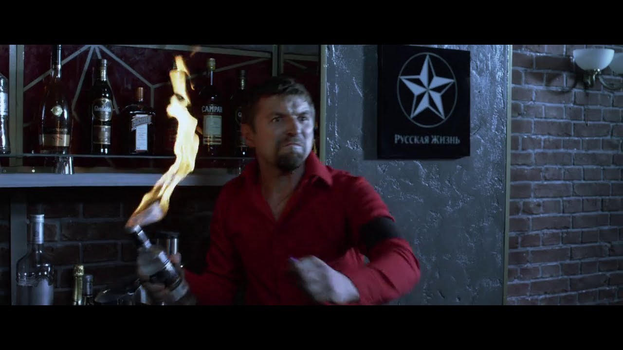 Alien Ruthlessly Kill Courageous Barman // The Darkest Hour Clip