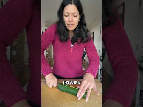 I love making this one pot leek vegetable soup