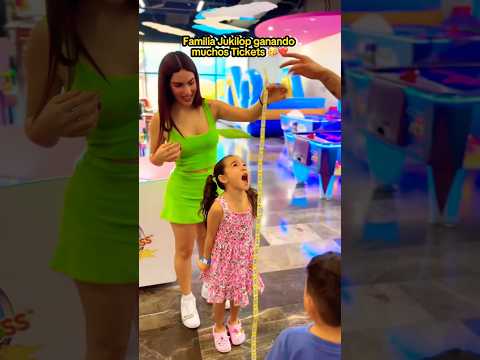 JUKILOP GANANDO MUCHOS TICKETS 😱❤️ | #jukilop #shorts #kimberlyloaiza