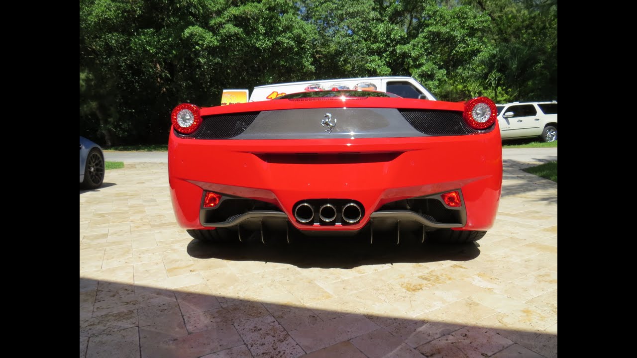 Discontinued Ferrari 458 Italia Features & Specs | Zigwheels