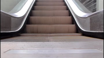 Escalator (KNB123)
