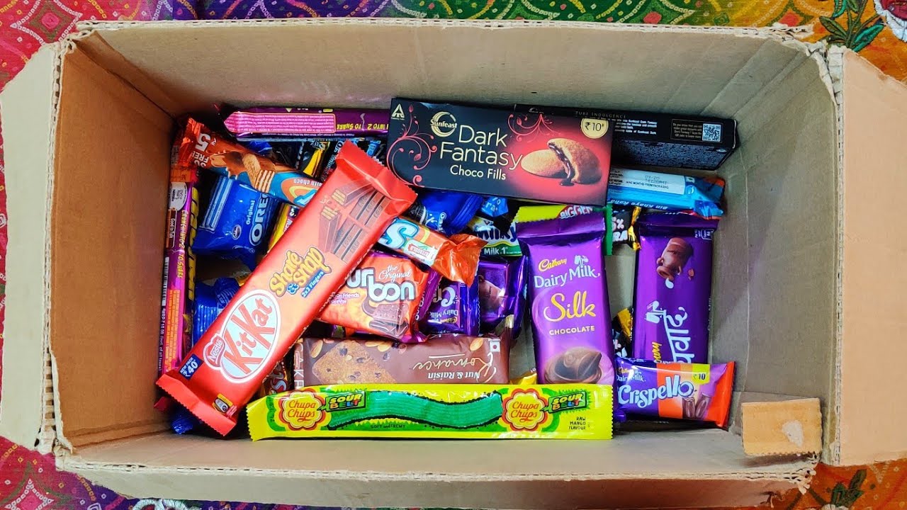 Box full of Chocolates 🤤 Who can eat all these 😘